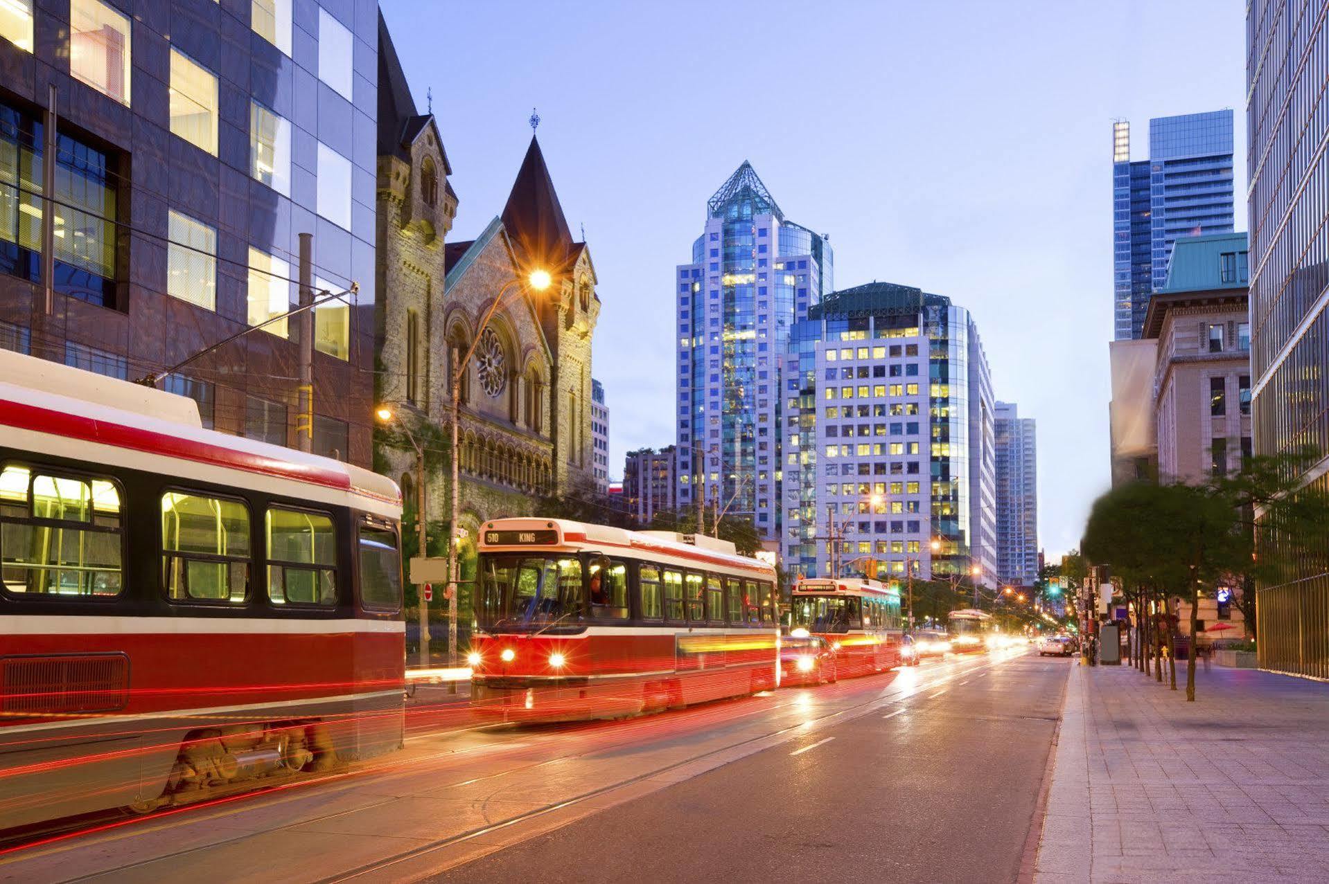 The Westin Toronto Airport Hotel Exterior foto